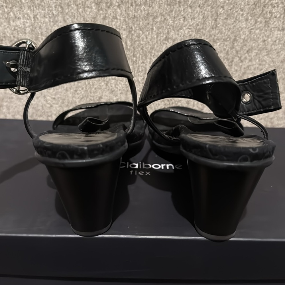 Liz Claiborne Black Wedge Sandals - Picture 3 of 5